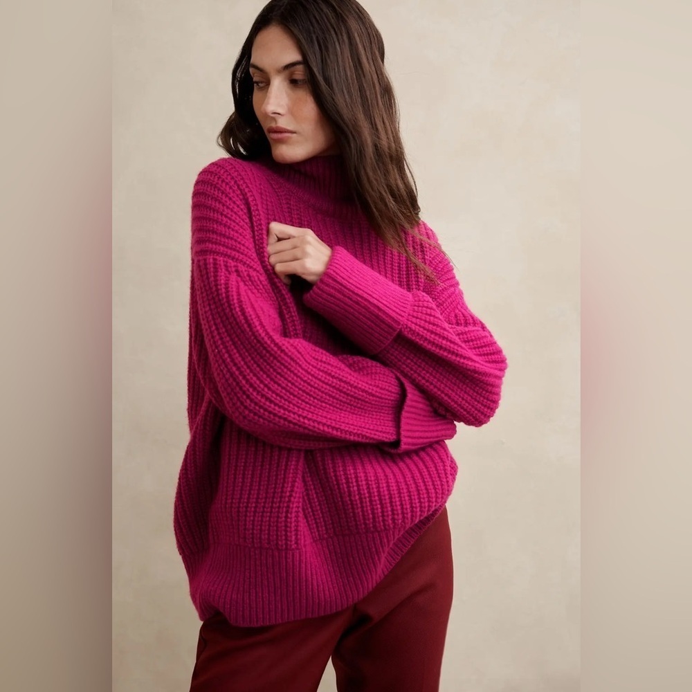 NWT Banana Republic Aziza Wool Blend Camu Berry Red Sweater Sz XS (#757051)